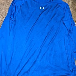 Men's size XL UNDER ARMOR SHIRT